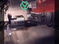 Le procédé de coopération entre les robots industriels et la machine-outil fraisant dans l'usinage