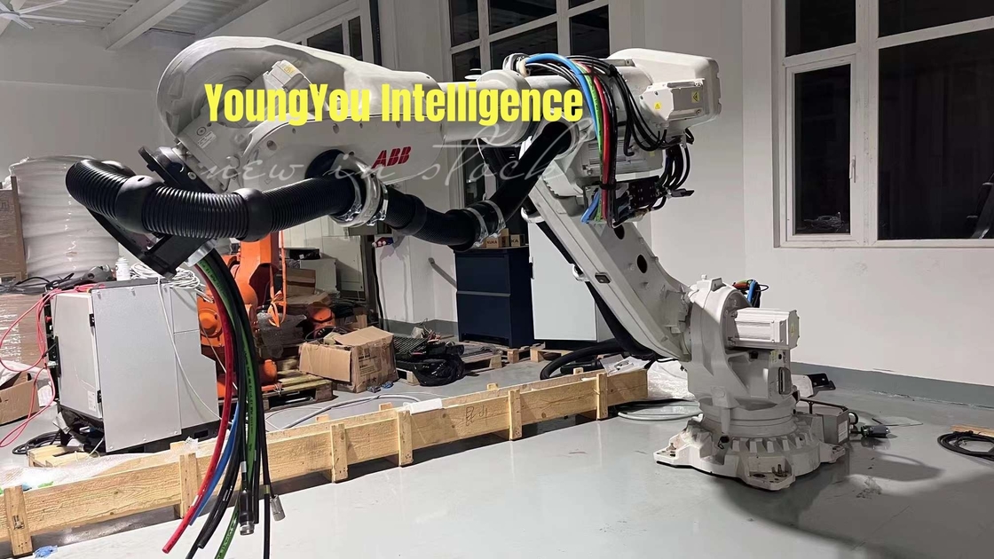 Bras mécanique de robot d'Abb à vendre la ligne de distribution 2600mm de paquet de batterie ABB IRB 6700