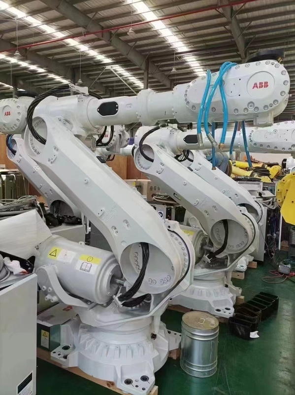 Bras mécanique de robot d'Abb à vendre la ligne de distribution 2600mm de paquet de batterie ABB IRB 6700