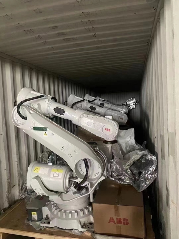 Processus de distribution de bras de robot d'ABB IRB 6700 ABB de ligne de paquet de batterie 3 mètres