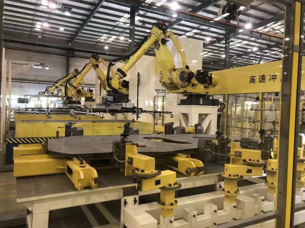 Bras de robot de Fanuc de 6 axes programmant la charge 2655mm 165kg de soudage par points de Fanuc ultra longtemps