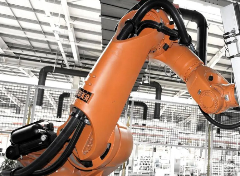 Paquet robotique de robe pour que les aides de canalisation de robot éliminent l'effort de système et pour améliorent la durée de vie de produit