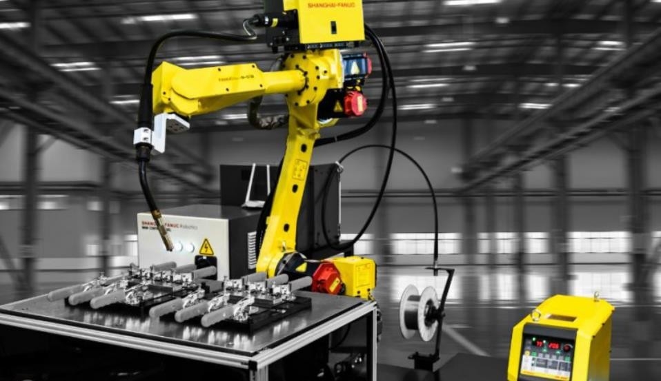 Le petit COMPAGNON 200iD/7H de Fanuc LR d'axe du bras 6 de robot de Fanuc chargent l'extension 717mm du bras 7KG