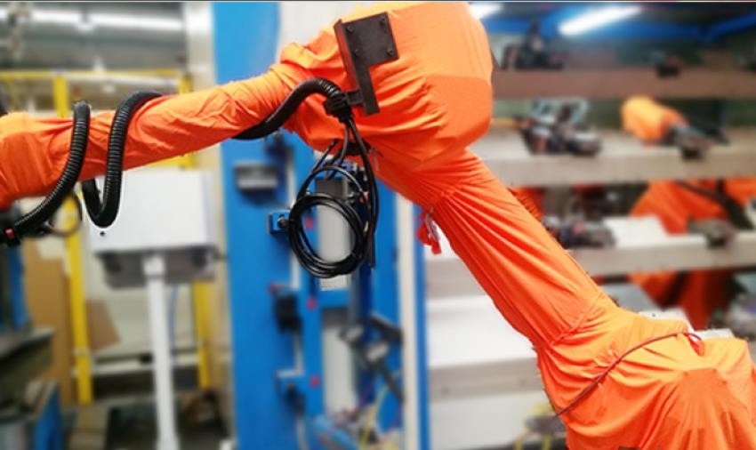 Dispositifs de couverture de robot universel pour l'anti charge statique de peinture dans l'atelier de pulvérisation