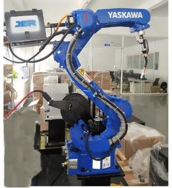 Machine industrielle AR1440 de robot de soudure à l'arc électrique de tuyau d'axe du système 6 de robot de soudure laser de Yaskawa