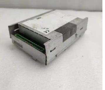 Convoyeur d'Abb Dsqc 377b dépistant l'unité 3HNE 01586-1 PLC nouveau 0.48kg courant de lecteur de 17 servos