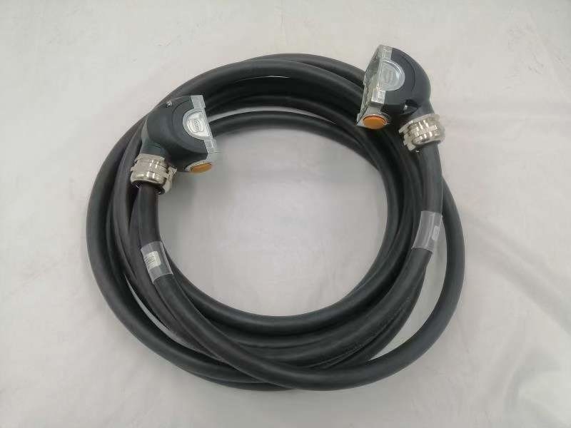 Cables robotiques à haute flexibilité pour les postes de travail de robots