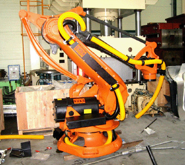 Pack de vêtements avec 1 - 6 axes Pack de ligne Emplacement pour le bras robotique kuka
