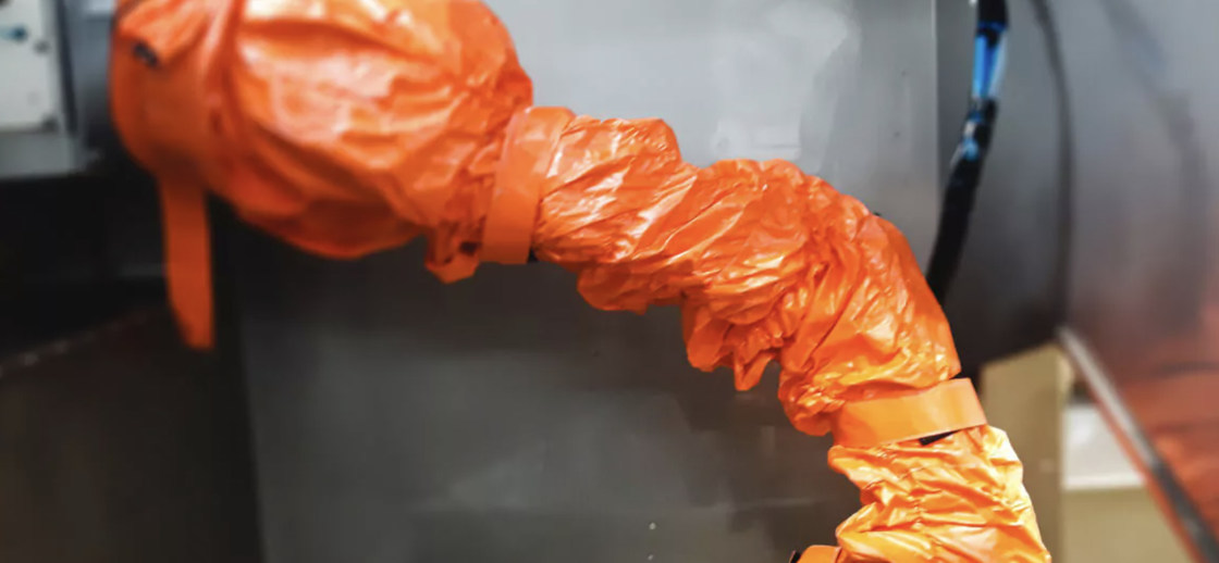 Couvertures d'armure robotique étanches au polyuréthane sur mesure pour les modèles ABB/FANUC/KUKA/YASKAWA/UR